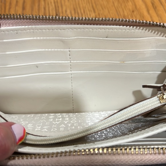 KATE SPADE | Baby Pink Full Zip Wallet - Picture 11 of 11